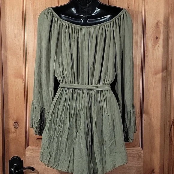 Windsor Olive Green Romper - Picture 5 of 12
